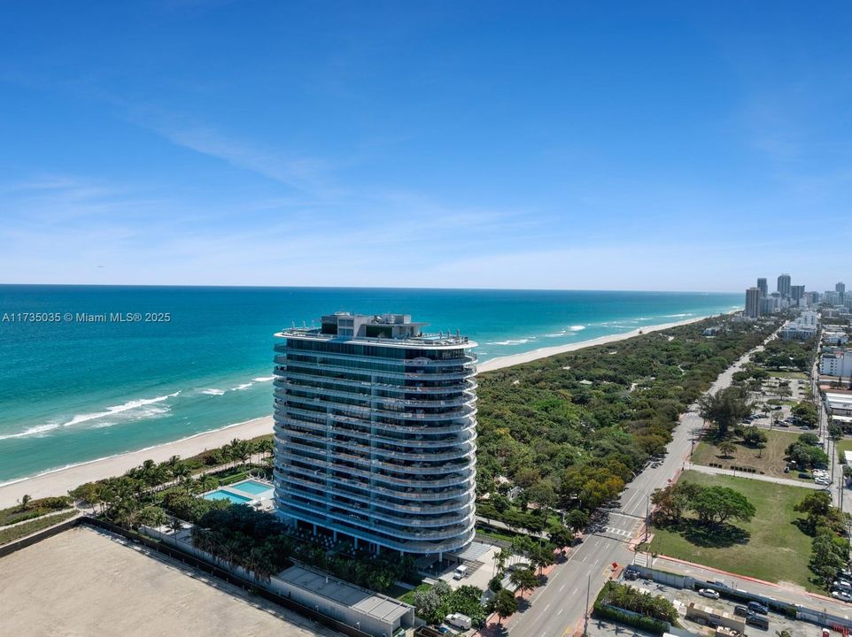 En Venta: $15,500,000 (4 camas, 3 baños, 3525 Pies cuadrados)