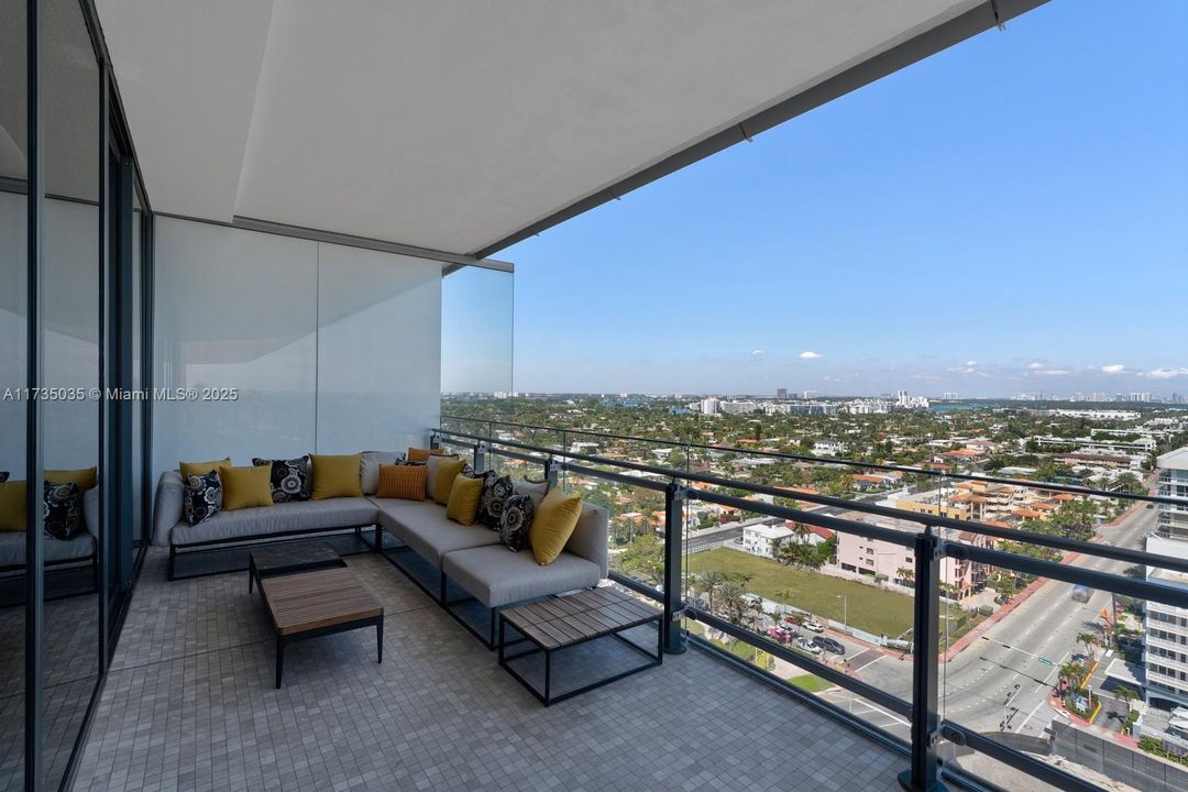 En Venta: $15,500,000 (4 camas, 3 baños, 3525 Pies cuadrados)