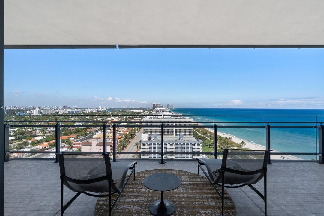 En Venta: $15,500,000 (4 camas, 3 baños, 3525 Pies cuadrados)