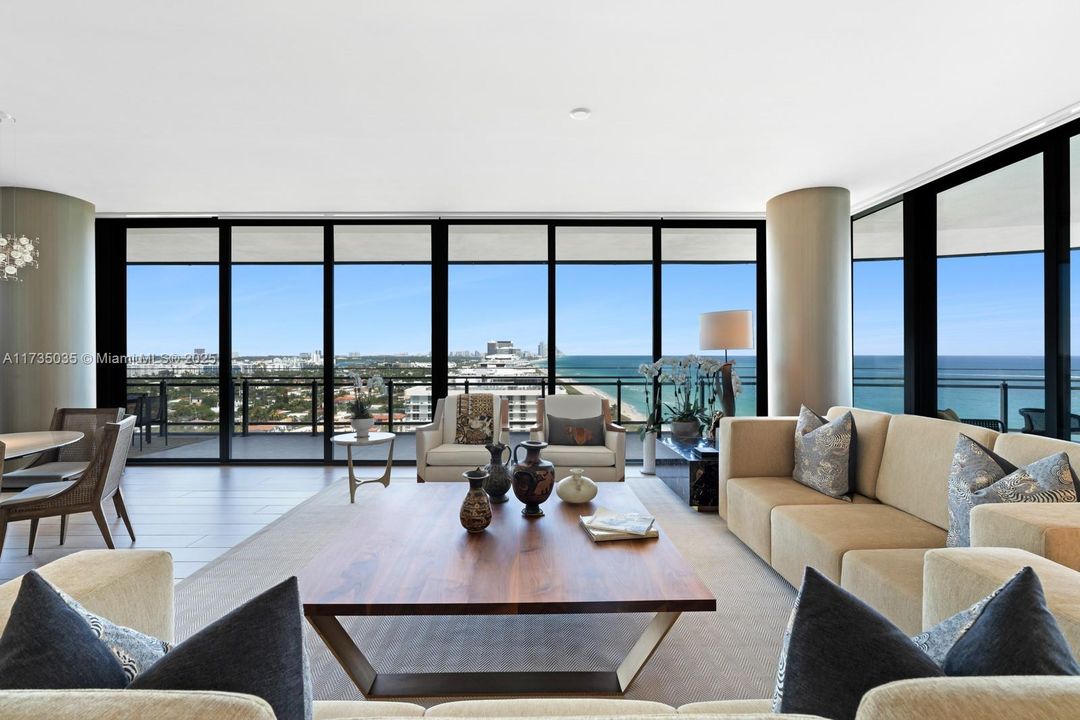 En Venta: $15,500,000 (4 camas, 3 baños, 3525 Pies cuadrados)