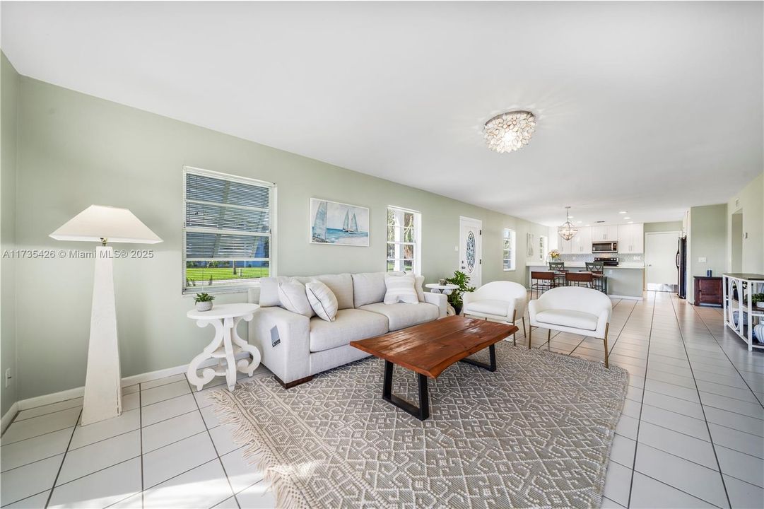 Recently Rented: $3,250 (2 beds, 2 baths, 1363 Square Feet)