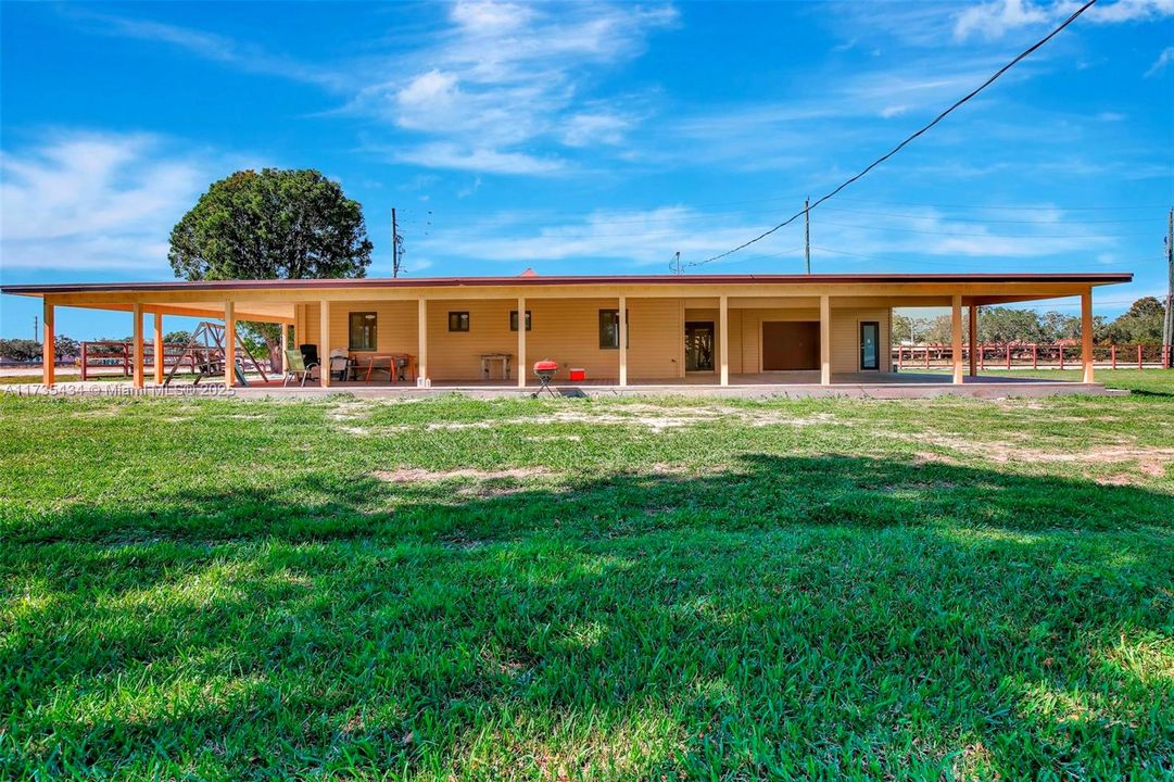 En Venta: $6,900,000 (6.89 acres)