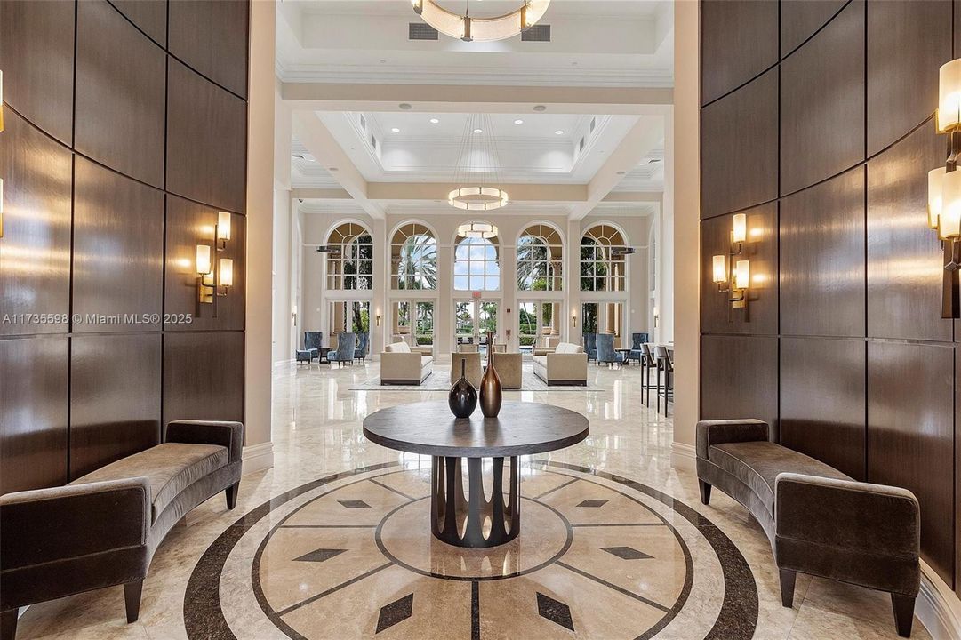 最近售出: $1,614,900 (4 贝兹, 3 浴室, 2914 平方英尺)