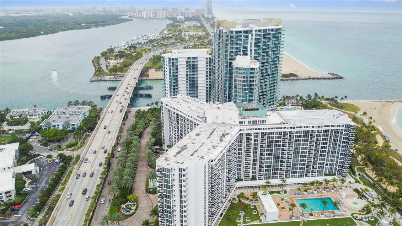 待售: $929,000 (2 贝兹, 2 浴室, 1056 平方英尺)