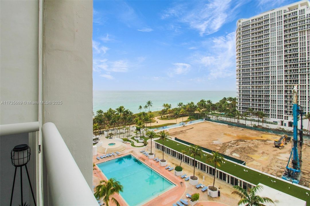 待售: $929,000 (2 贝兹, 2 浴室, 1056 平方英尺)