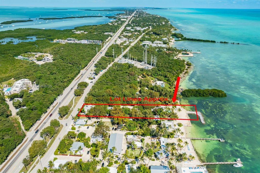 Недавно продано: $3,999,000 (5 спален, 4 ванн, 2358 Квадратных фут)