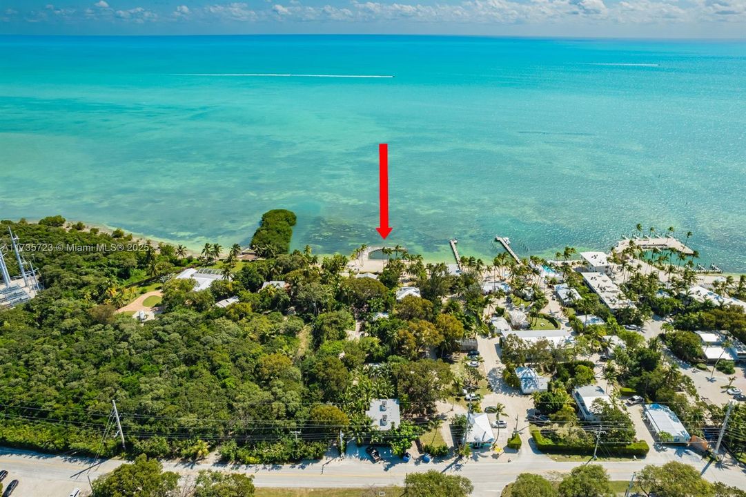 Недавно продано: $3,999,000 (5 спален, 4 ванн, 2358 Квадратных фут)