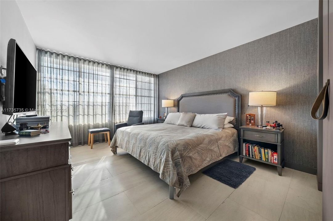 Vendido Recientemente: $630,000 (2 camas, 2 baños, 1108 Pies cuadrados)