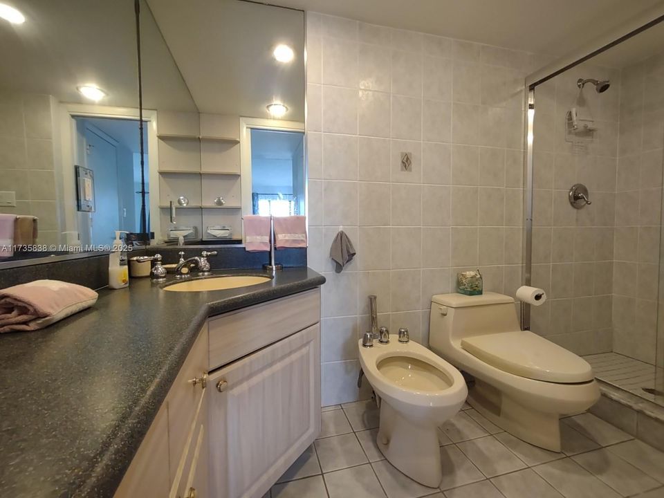 В аренду: $4,750 (2 спален, 2 ванн, 1154 Квадратных фут)