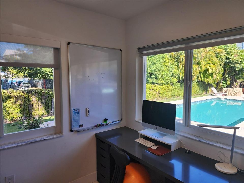 Recientemente alquilado: $7,900 (3 camas, 2 baños, 2200 Pies cuadrados)