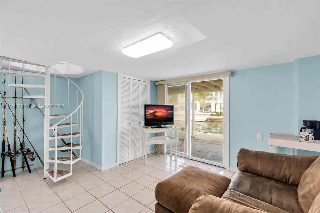 Недавно продано: $675,000 (1 спален, 1 ванн, 512 Квадратных фут)