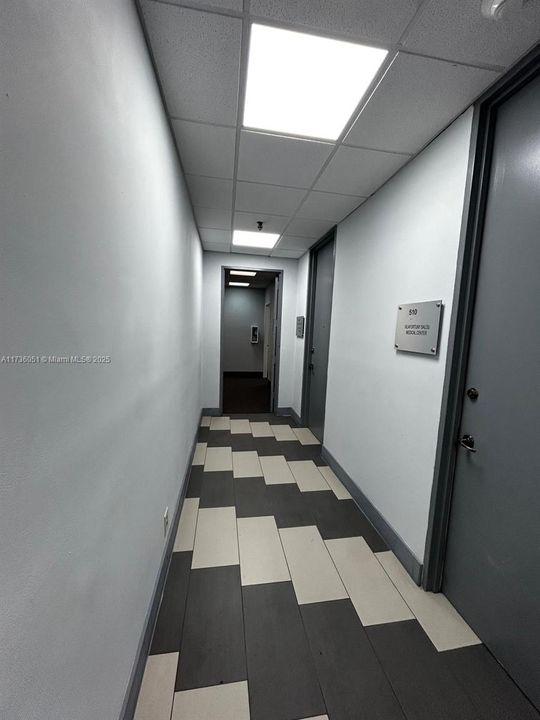 Recently Sold: $975 (0 beds, 0 baths, 0 Square Feet)