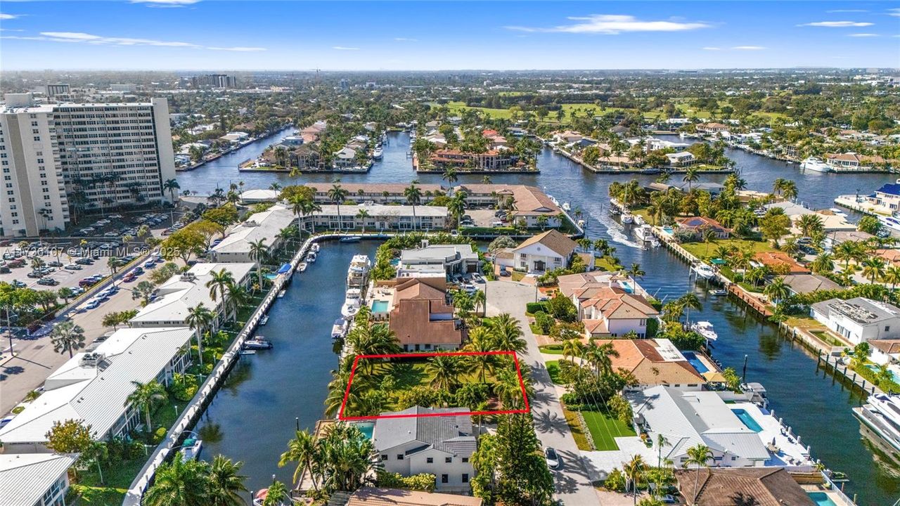 For Sale: $1,800,000 (0.18 acres)