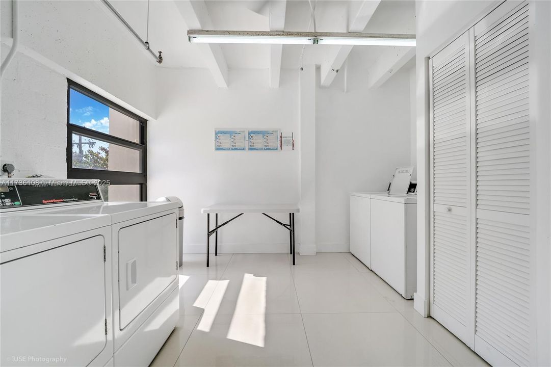 For Sale: $720,000 (2 beds, 2 baths, 1311 Square Feet)