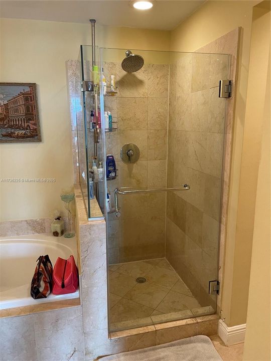 Recently Rented: $4,300 (2 beds, 2 baths, 1846 Square Feet)