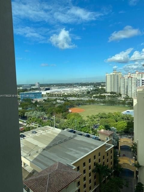 Recently Rented: $4,300 (2 beds, 2 baths, 1846 Square Feet)