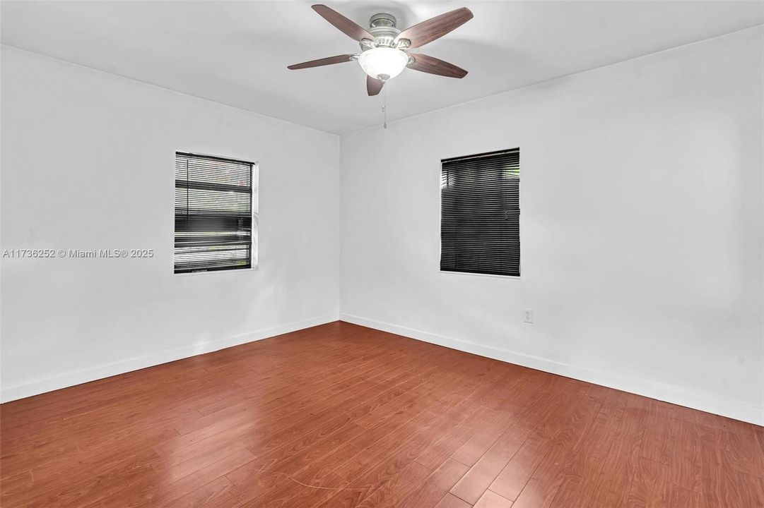 Recientemente alquilado: $2,000 (2 camas, 1 baños, 2031 Pies cuadrados)