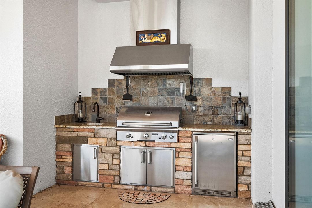 Outdoor kitchen