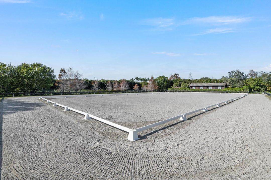 4915 Stables Way Wellington FL-large-085