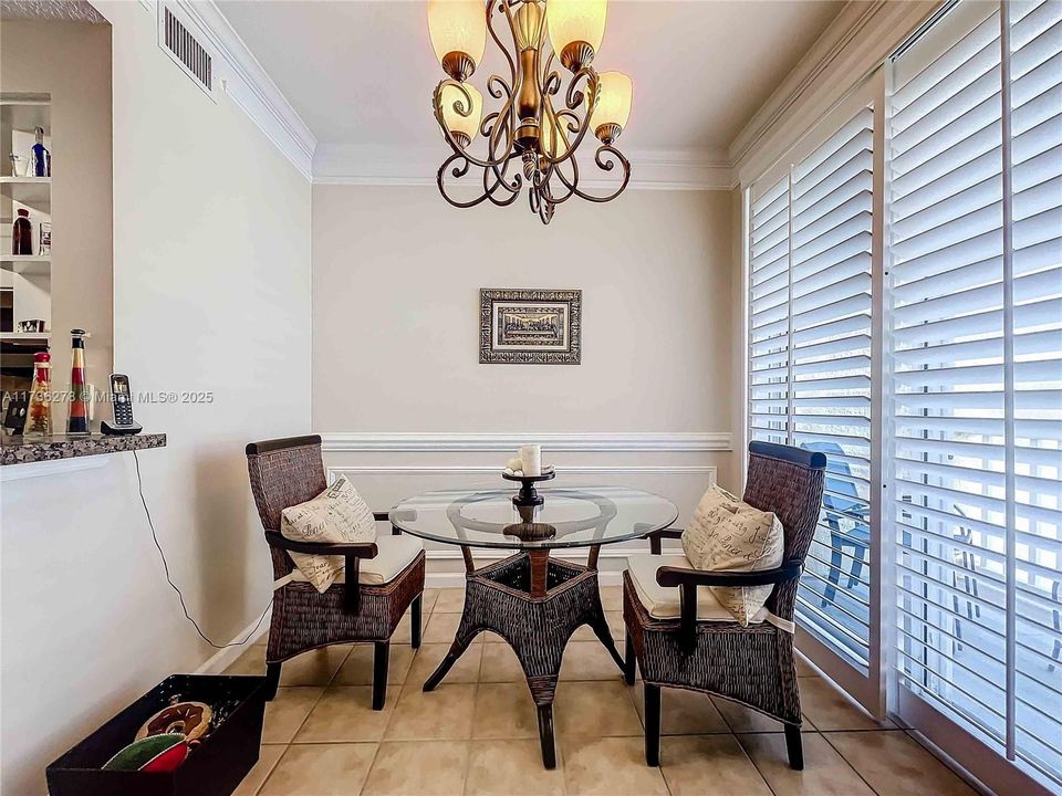 待售: $368,000 (2 贝兹, 2 浴室, 1344 平方英尺)