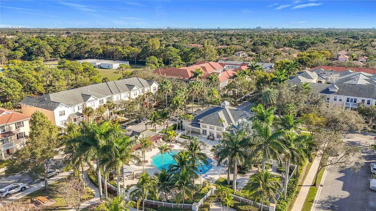 待售: $368,000 (2 贝兹, 2 浴室, 1344 平方英尺)