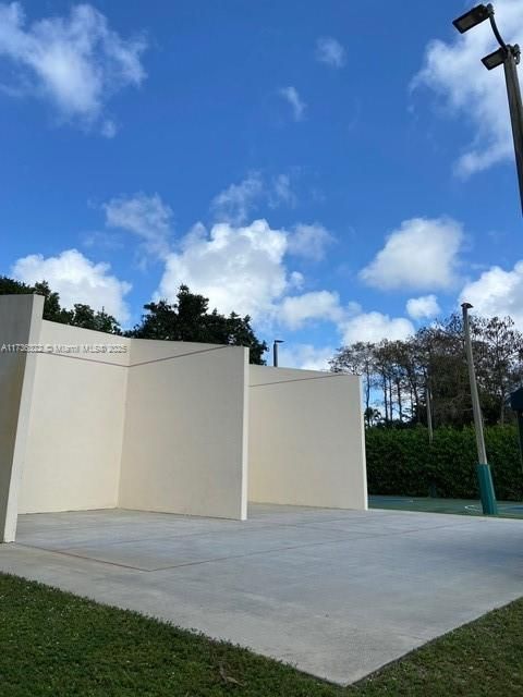 Recently Rented: $1,990 (2 beds, 2 baths, 1140 Square Feet)