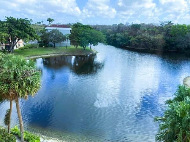 Recently Rented: $1,990 (2 beds, 2 baths, 1140 Square Feet)