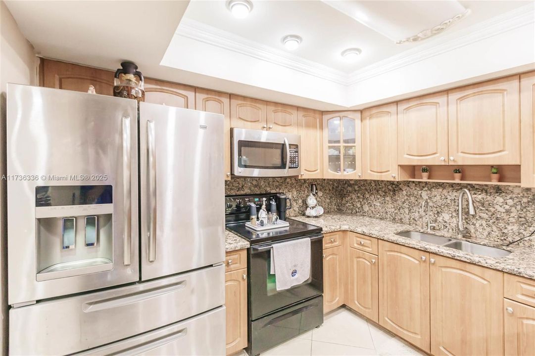 Active With Contract: $455,000 (3 beds, 2 baths, 1606 Square Feet)