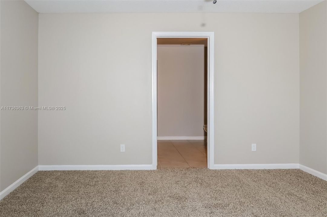 Recently Rented: $2,265 (3 beds, 2 baths, 1590 Square Feet)