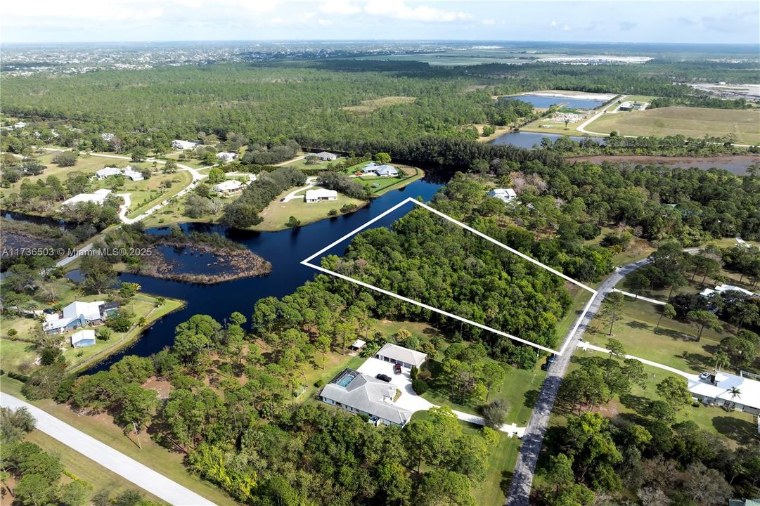 Vendido Recientemente: $349,000 (5.09 acres)