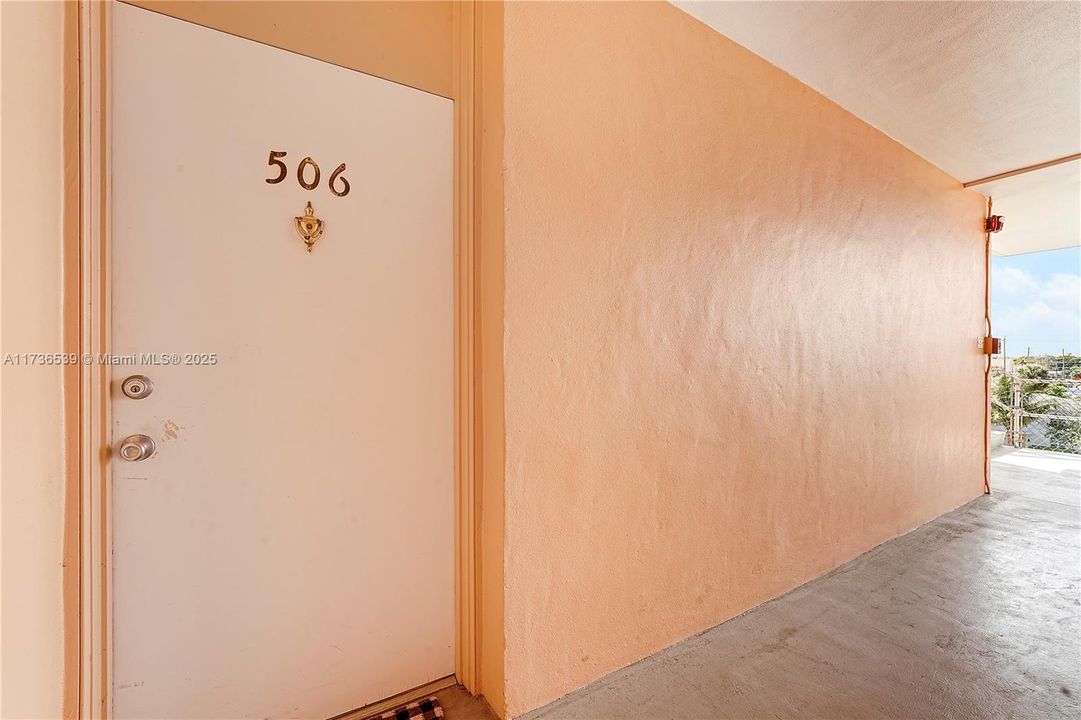 Vendido Recientemente: $249,900 (1 camas, 1 baños, 550 Pies cuadrados)