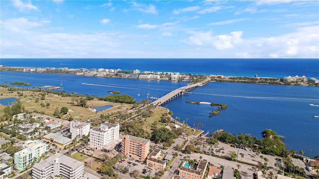 Wonderful Southeast Florida Location "where the tropics begin"