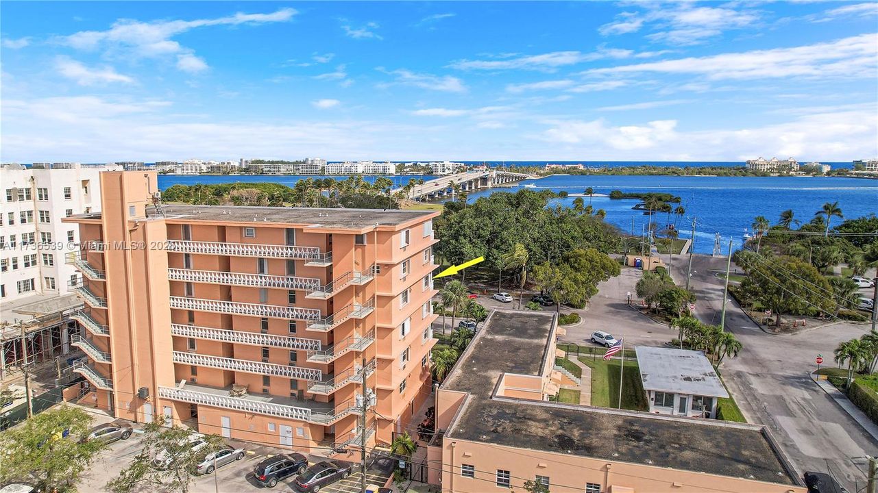 Southeast corner Unit Views of Intercoastal and Ocean