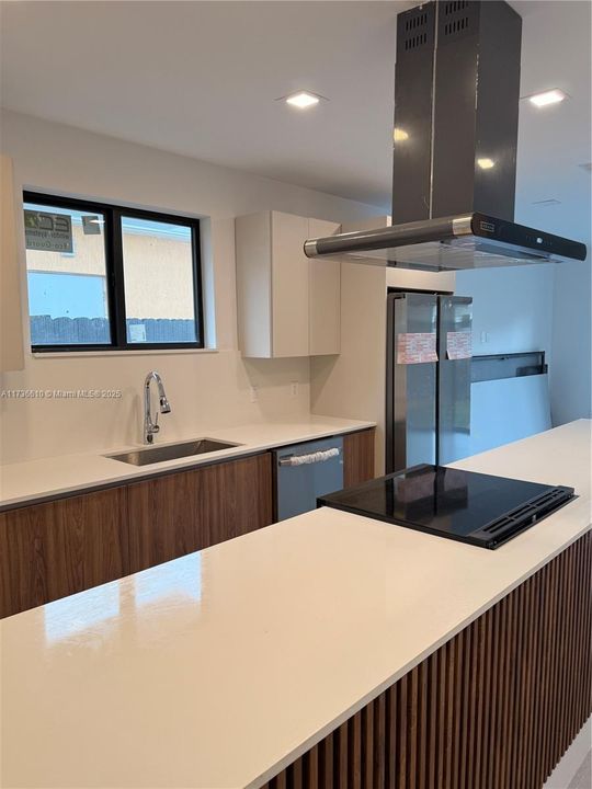 Activo con contrato: $610,000 (4 camas, 2 baños, 0 Pies cuadrados)