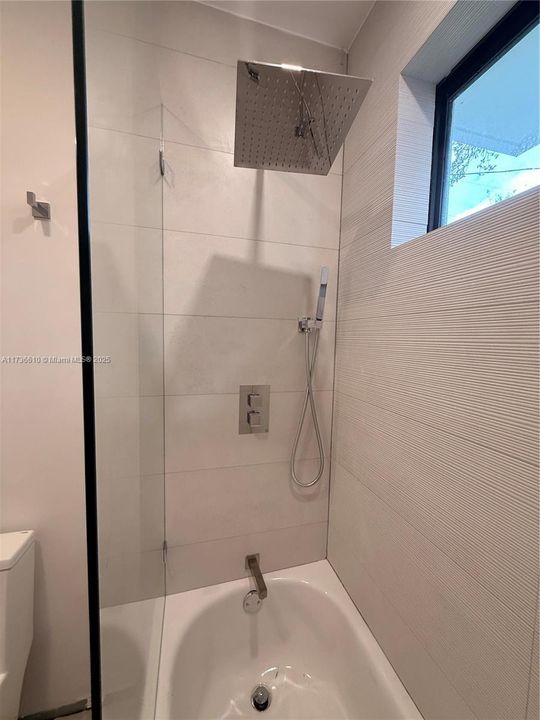 Activo con contrato: $610,000 (4 camas, 2 baños, 0 Pies cuadrados)