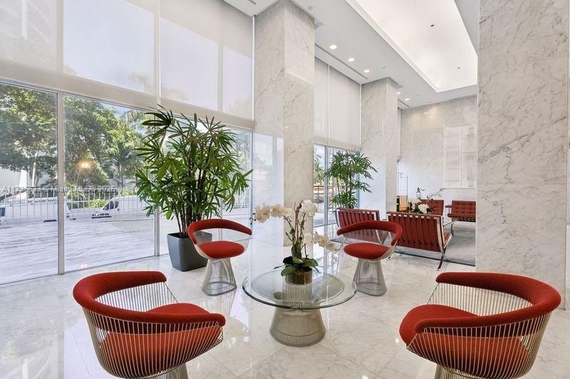 Vendido Recientemente: $745,000 (2 camas, 2 baños, 1316 Pies cuadrados)