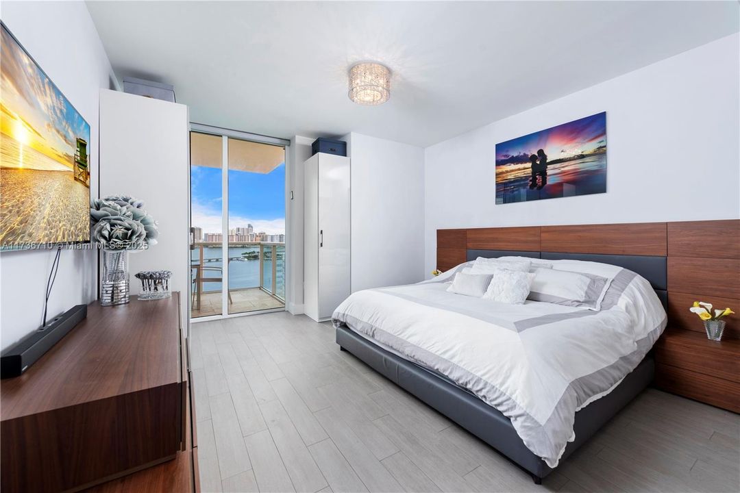 На продажу: $890,000 (3 спален, 3 ванн, 1849 Квадратных фут)