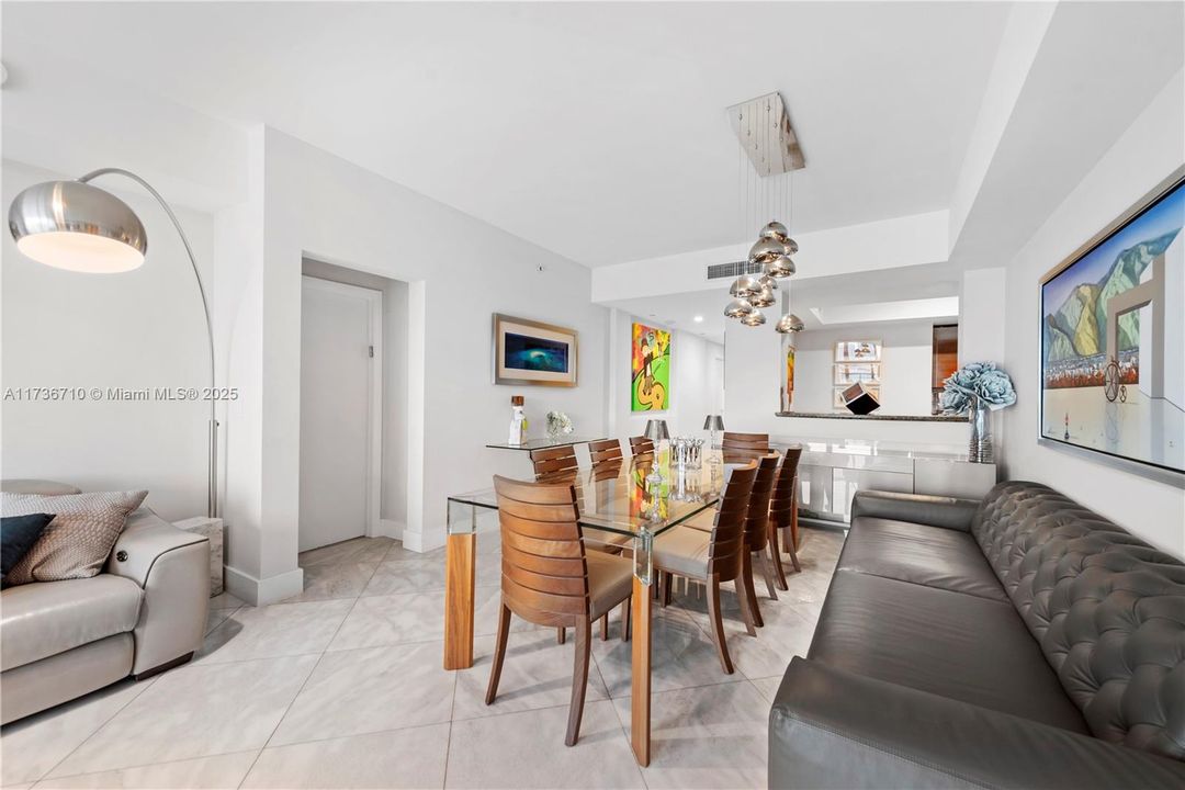 На продажу: $890,000 (3 спален, 3 ванн, 1849 Квадратных фут)