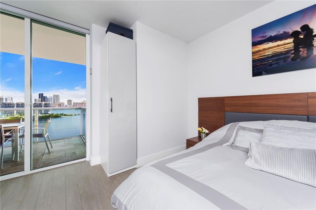 На продажу: $890,000 (3 спален, 3 ванн, 1849 Квадратных фут)