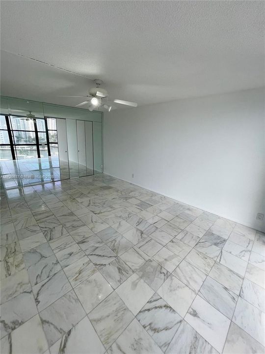 Recently Rented: $2,800 (2 beds, 2 baths, 1430 Square Feet)