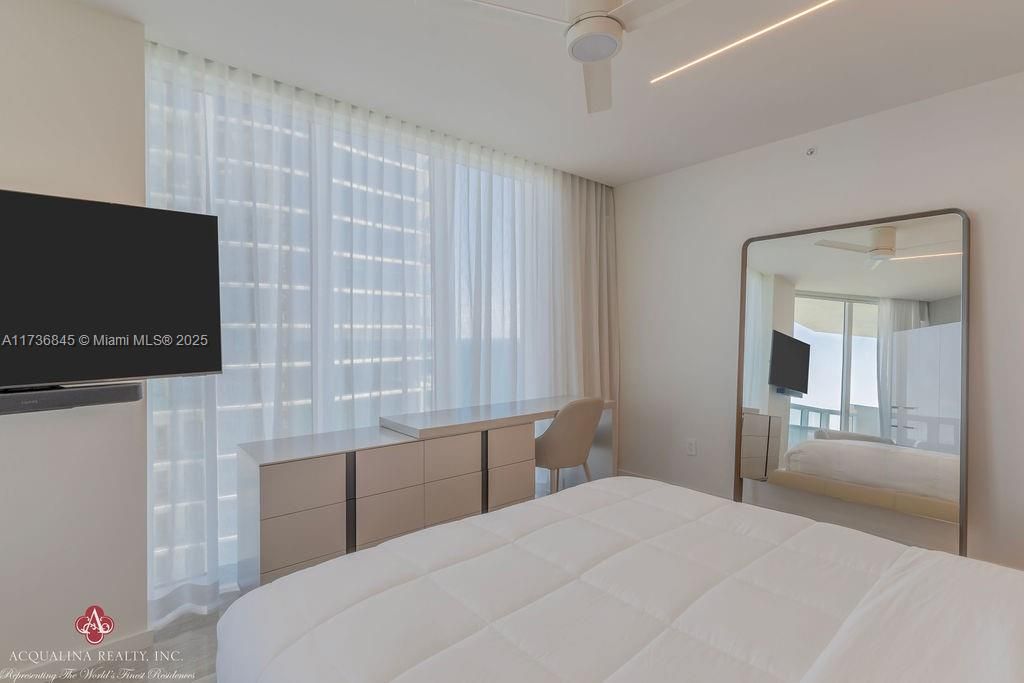 Recently Sold: $5,300,000 (4 beds, 4 baths, 2736 Square Feet)