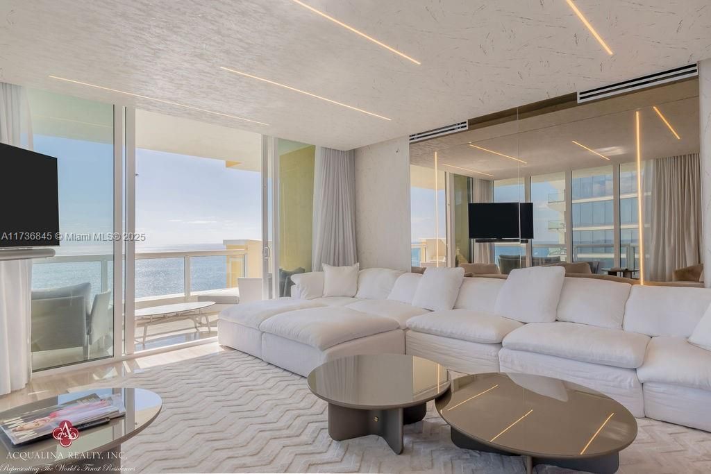 Recently Sold: $5,300,000 (4 beds, 4 baths, 2736 Square Feet)