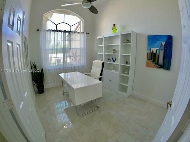 Недавно арендовано: $6,000 (4 спален, 3 ванн, 2830 Квадратных фут)