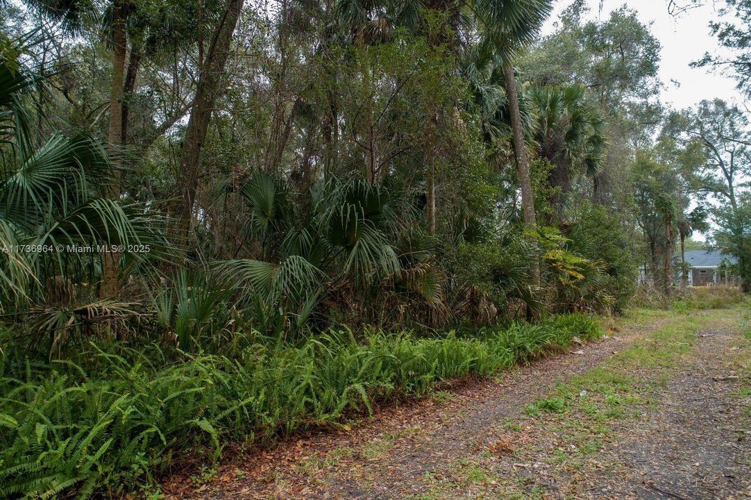 Vendido Recientemente: $40,000 (0.36 acres)