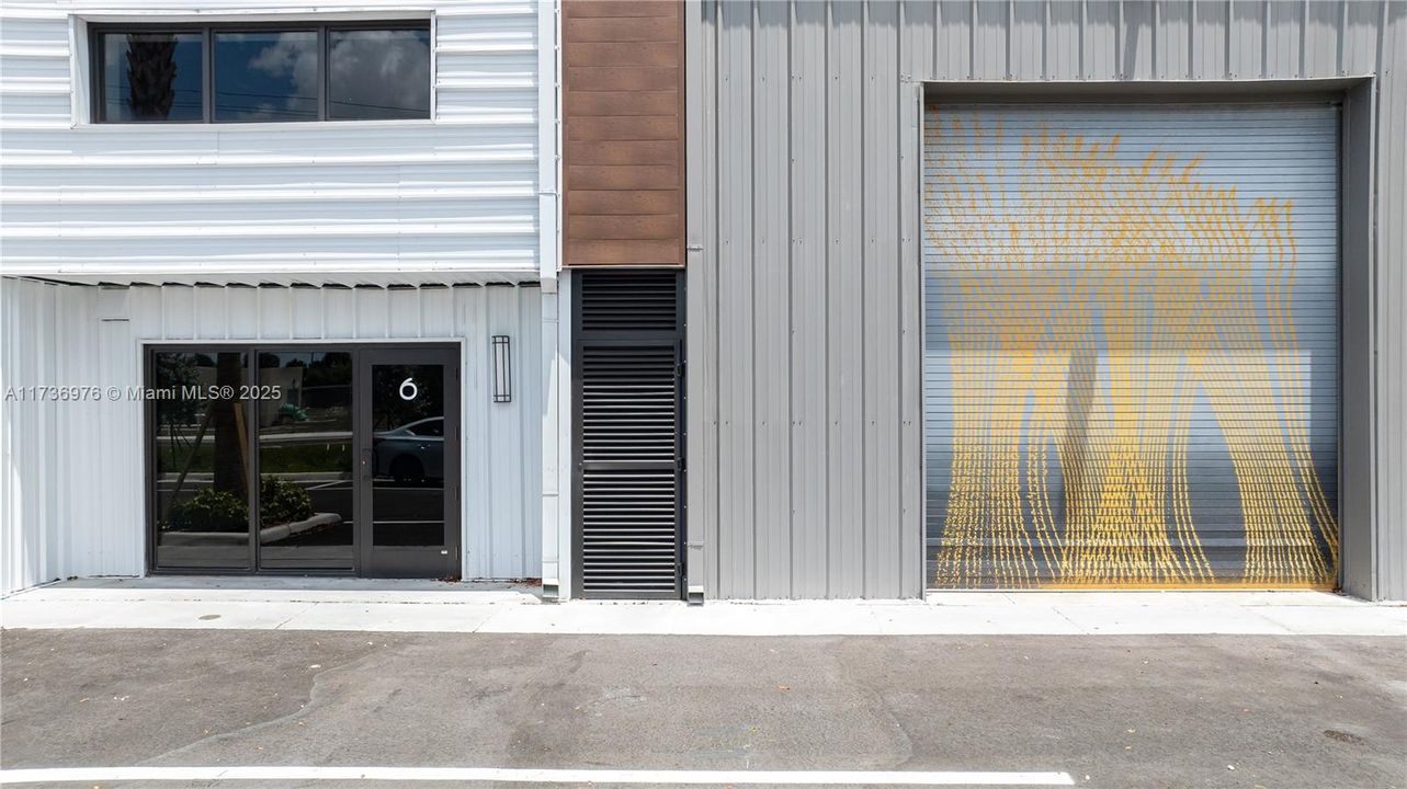 最近售出: $2,421,790 (0 贝兹, 0 浴室, 0 平方英尺)