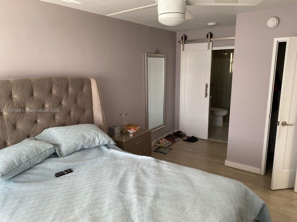 For Rent: $2,300 (1 beds, 1 baths, 639 Square Feet)