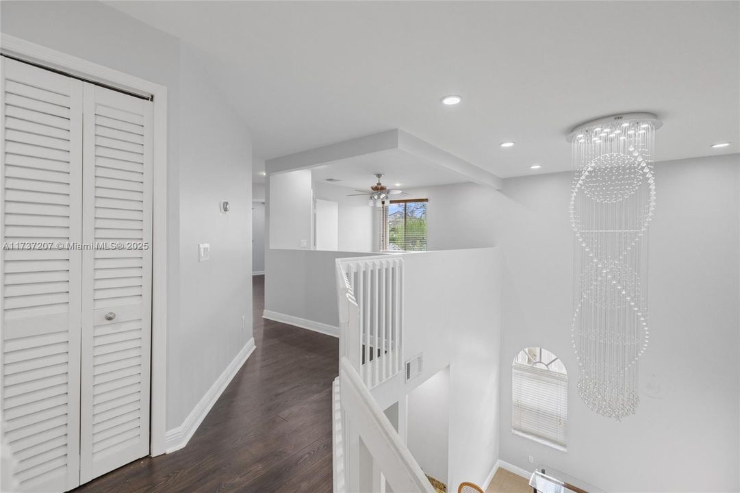 Recientemente alquilado: $4,200 (4 camas, 2 baños, 2208 Pies cuadrados)