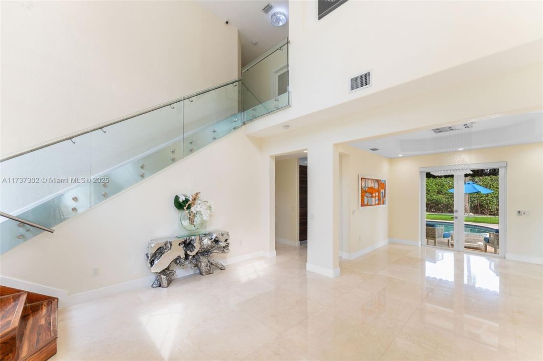 Active With Contract: $1,250,000 (4 beds, 2 baths, 2702 Square Feet)