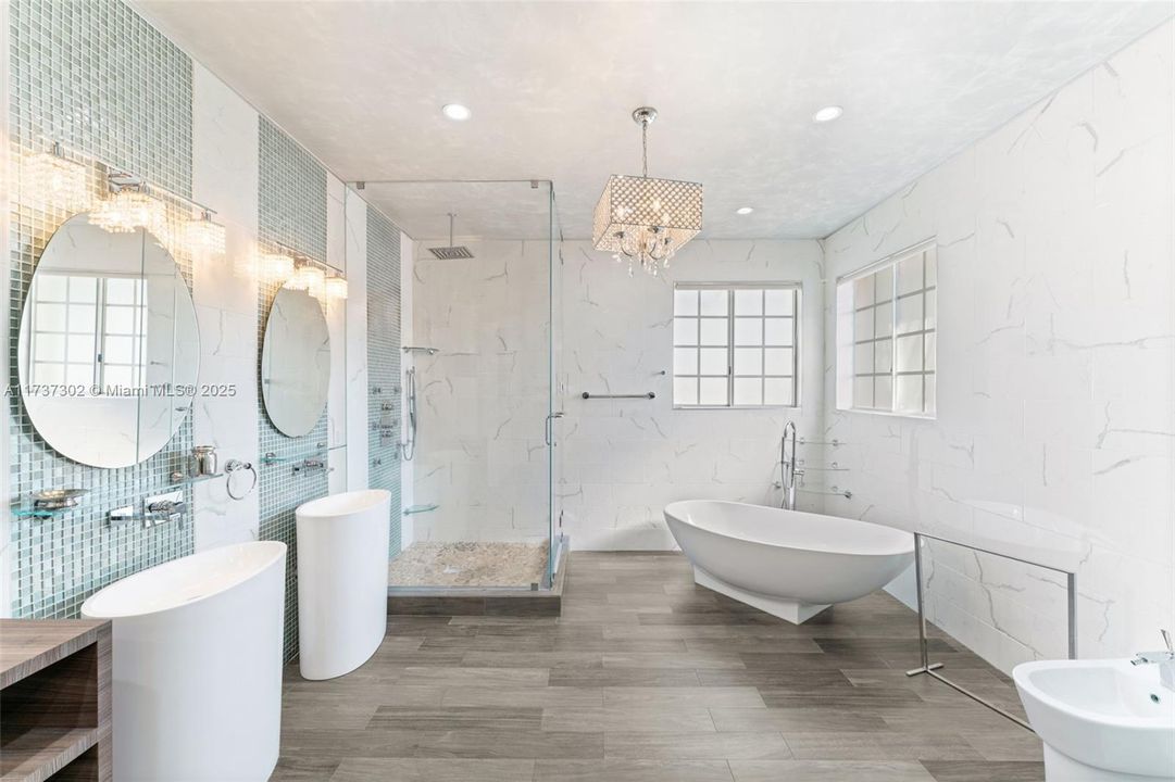 Active With Contract: $1,250,000 (4 beds, 2 baths, 2702 Square Feet)