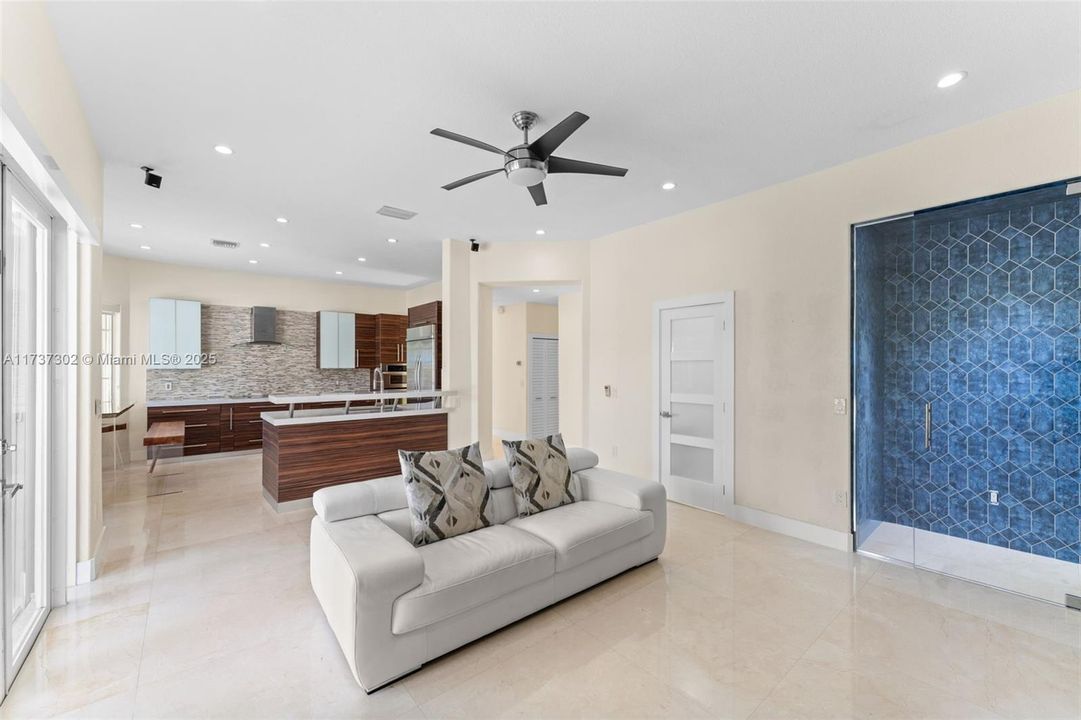Active With Contract: $1,250,000 (4 beds, 2 baths, 2702 Square Feet)